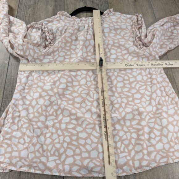 Vineyard Vines Top Womens Medium Beige Print Peasant Long Sleeve Ruffle Trim BOH - Picture 7 of 10